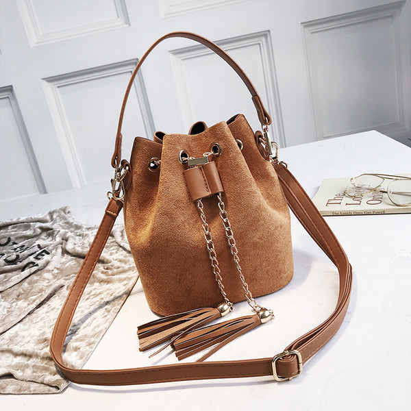 VIP Mini Crossbody Handbags Cute Suede Bucket Bag Organizer Small Tassel PU Leather Womens Shoulder Messenger Bags Bolsos