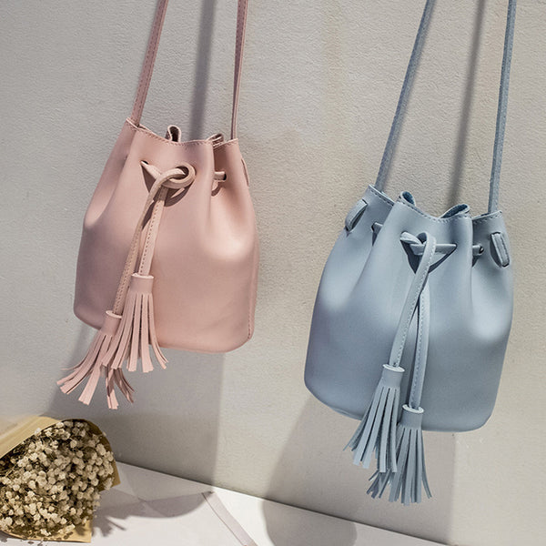 Vintage Tassel Crossbody Bucket Bag Luxury Woman Bag Female Shoulder Handbags Drawstring Messenger Crossbody Bags Sac Main