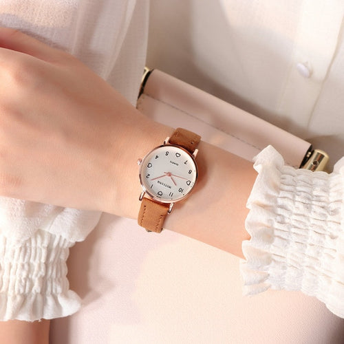 Women Watches Simple Vintage Small Dial Watch Sweet Leather Strap Outdoor Sports Wrist Clock Gift