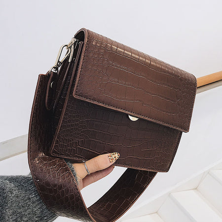 2019 new mini handbags women fashion ins ultra fire retro wide shoulder strap messenger bag purse simple style Crossbody Bags