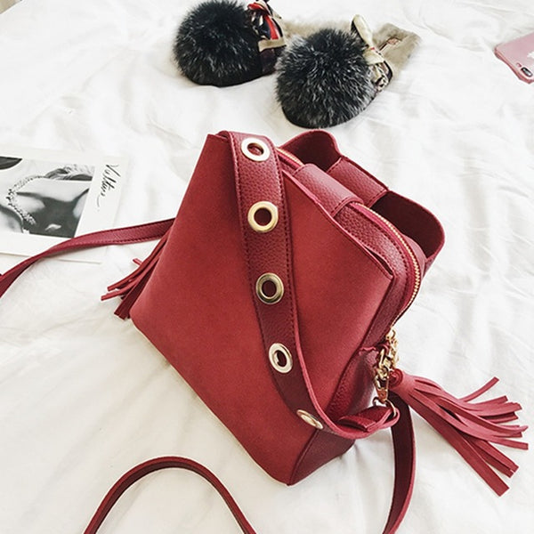 2019 Fashion Scrub Women Bucket Bag Vintage Tassel Messenger Bag High Quality Retro Shoulder Bag Simple Crossbody Bag Tote