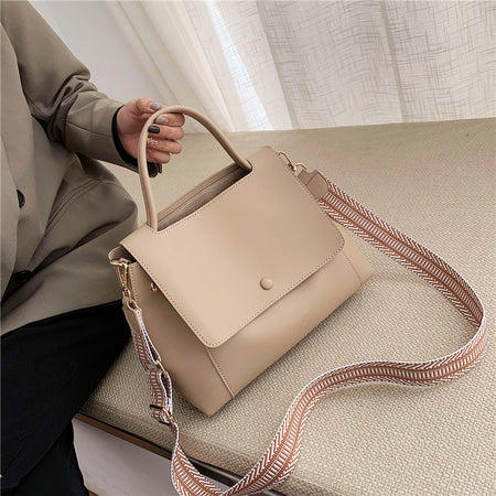 Brand Originality Design Handheld Frosted  bag women 2019 new version of Joker shoulder slung fashion broadband small square bag